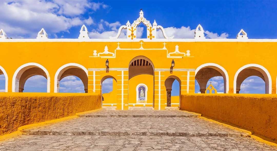 00-Izamal-btuvi-TE61-hrad